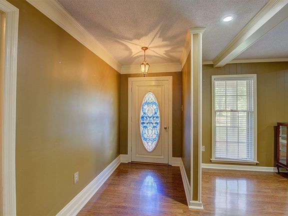 4th image of 6075 Macinness Dr