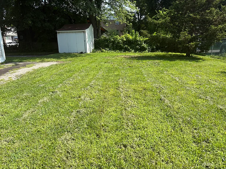 51 N Chestnut St #1 — Photo 10