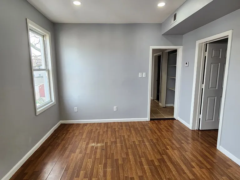 80 Brookdale Ave #3 — Photo 10