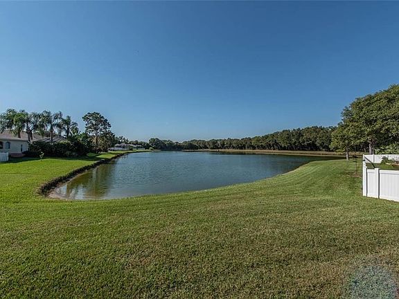 3rd image of 10504 Ashley Oaks Dr