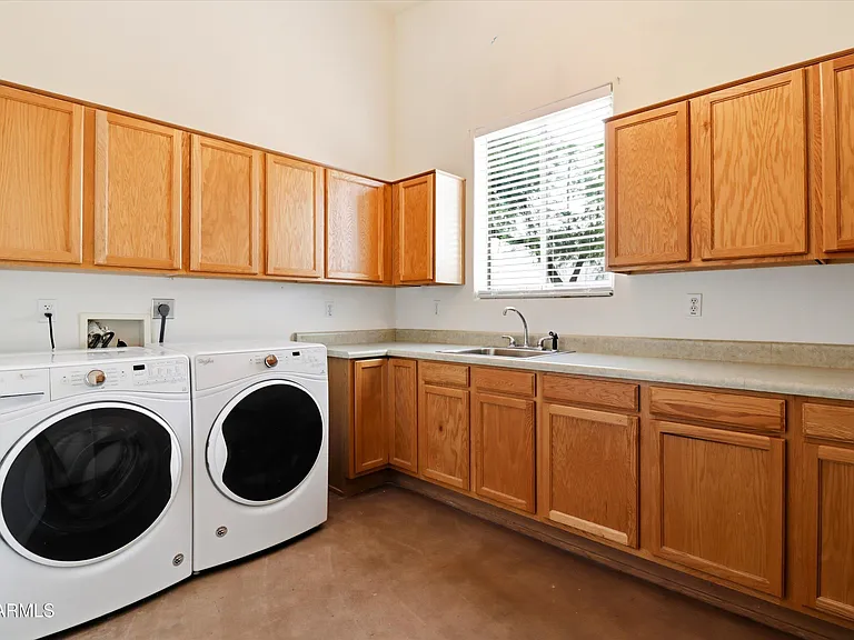6830 E Wethersfield Rd — Photo 24