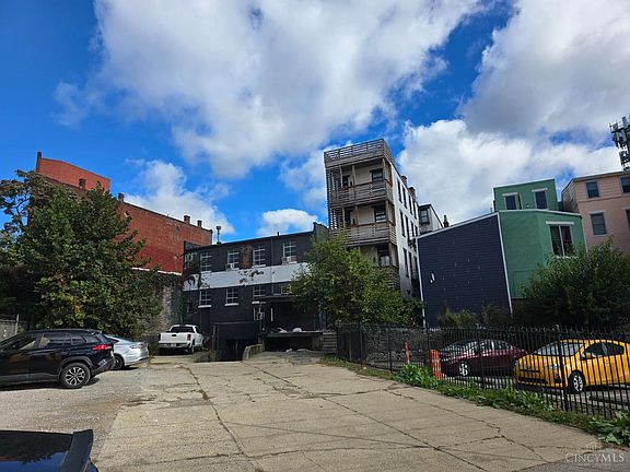 4th image of 161 E McMicken Ave