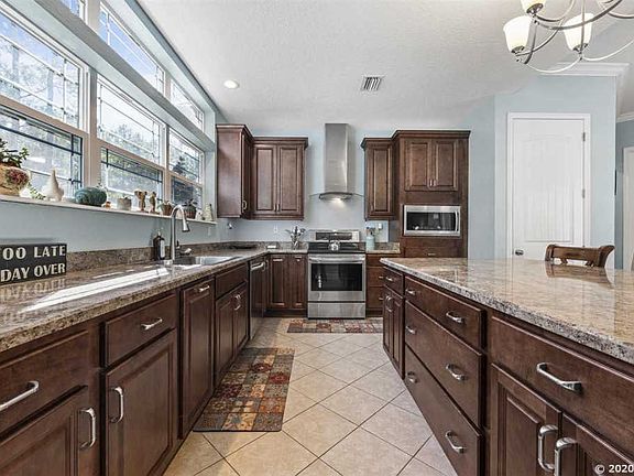 3rd image of 5190 NE 155th Ave