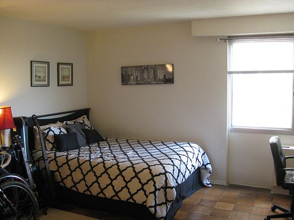 5th image of S1705-4515 Willard Ave #S1705