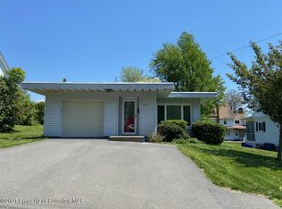 220 Stone Ave, Clarks Summit, PA 18411