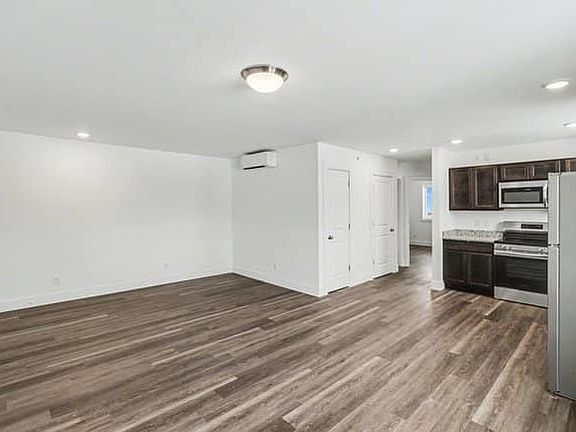 4th image of 0 N West St #1
