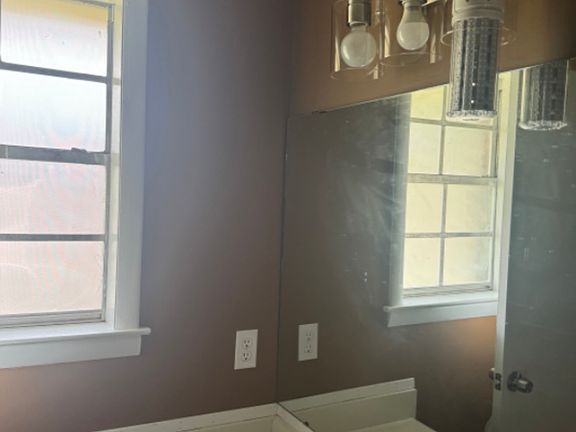 5th image of 4600 Chartres Ln