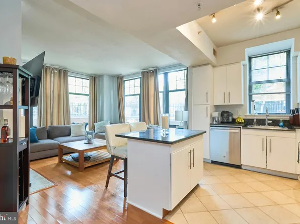 1021 Garfield St #109, Arlington, VA 22201