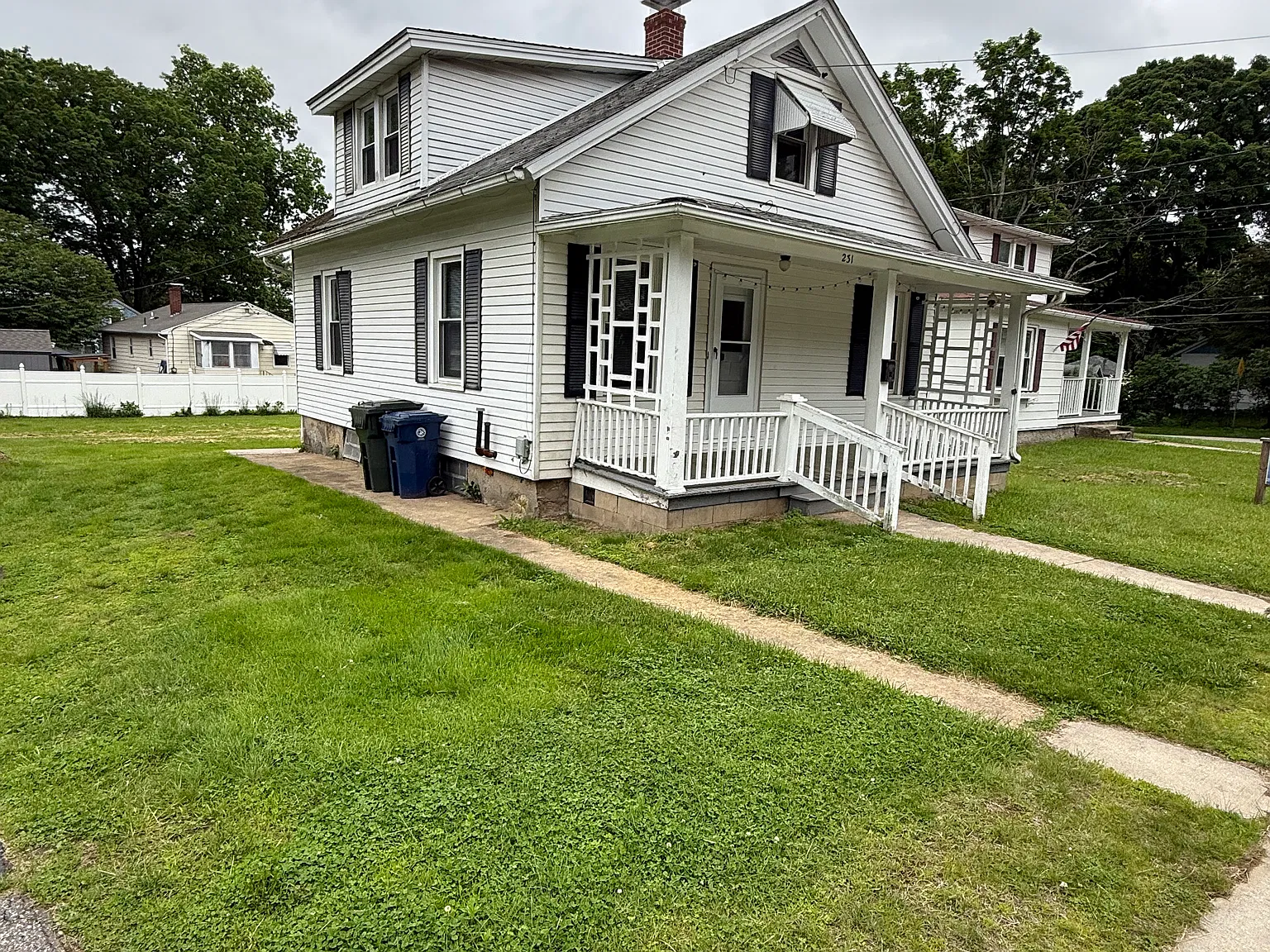 5 bed, 1600 sqft, $3,000 — Photo 3