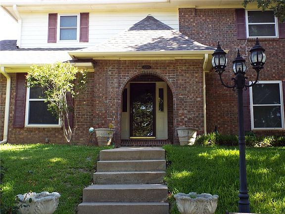 2nd image of 2295 Shady Ln