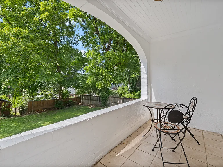 4225 E West Hwy — Photo 9