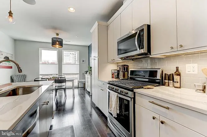 1244 Richardson St — Photo 10