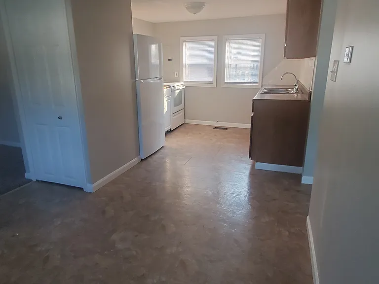 5776 Lakeview St — Photo 10