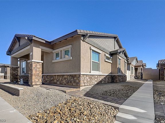 2nd image of 783 Graceful Gardenia St
