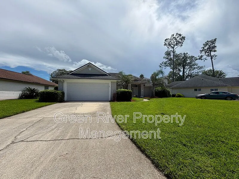4 bed, 2.0 bath, 1898 sqft, $2,450 — Photo 1
