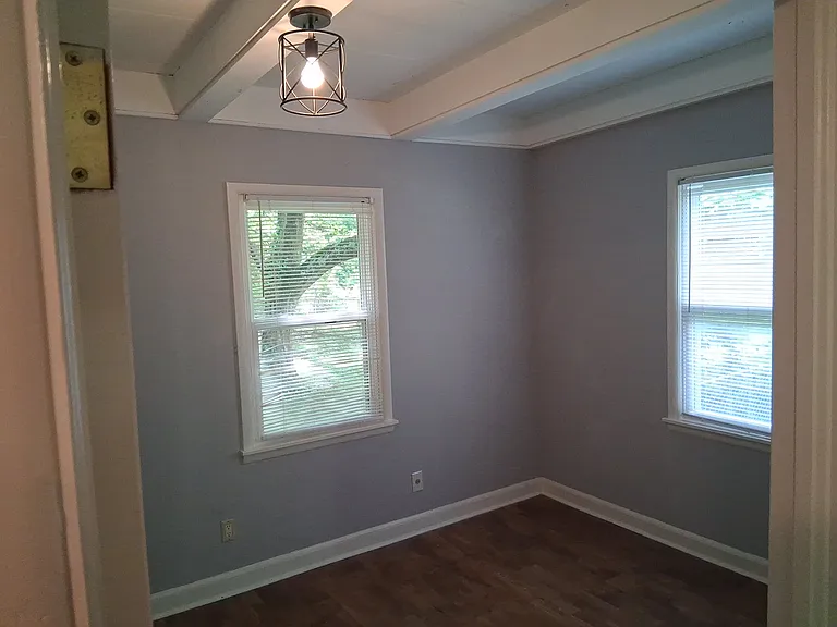 223 N Feemster Lake Rd — Photo 4