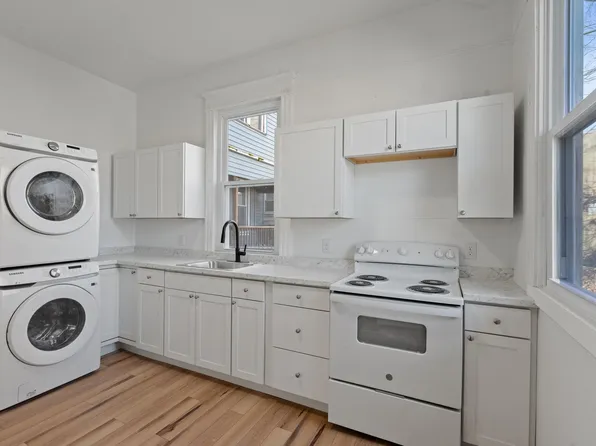 379 Orange St, Albany, NY