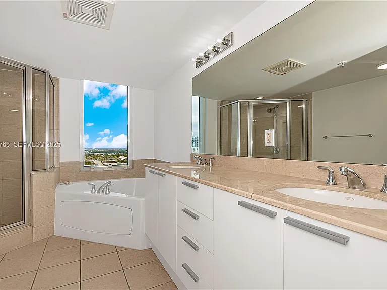 16699 Collins Ave #2408 — Photo 11