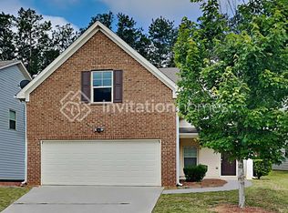 32 Black Diamond Dr, Fairburn, GA 30213