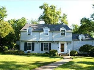 120 Grandon Rd, Oakwood, OH 45419