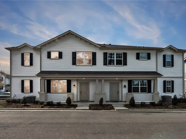 5114 Cora Anne Ln, Virginia Beach, VA 23455