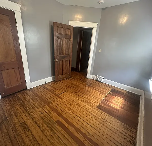 9611 Larnder Ave — Photo 14