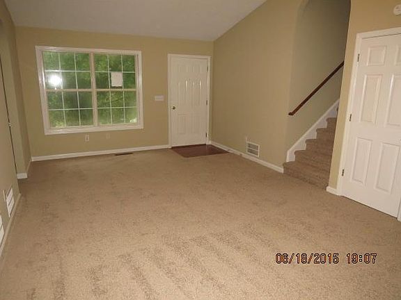 4th image of 37 Lazy Water Dr