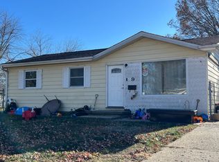 9 Sommerset Dr, Jacksonville, IL