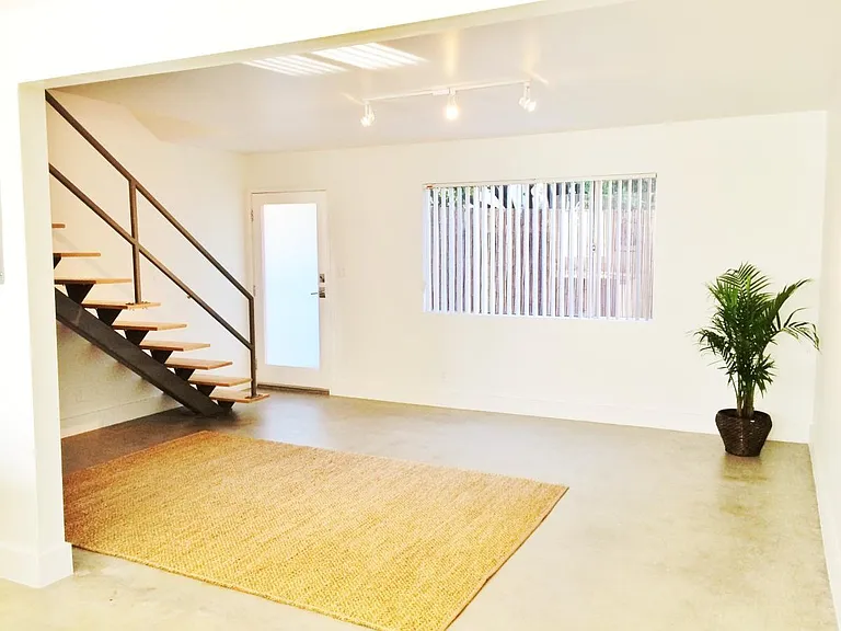 632 N Occidental Blvd #2 — Photo 13