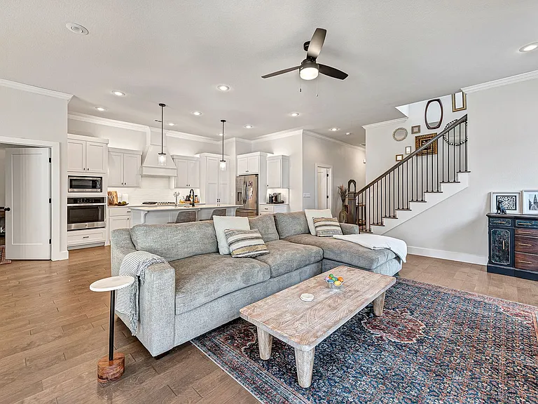 2182 N Woodlark Ln — Photo 9