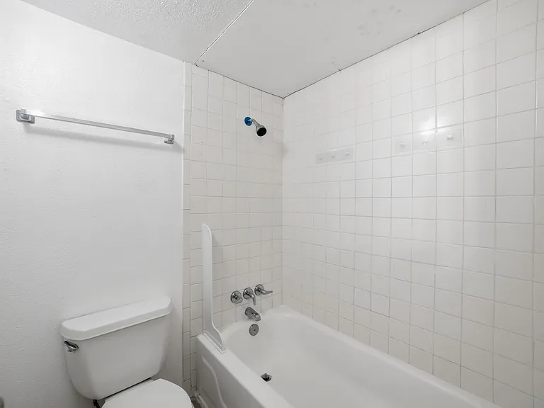 334 Valley Park Dr — Photo 22