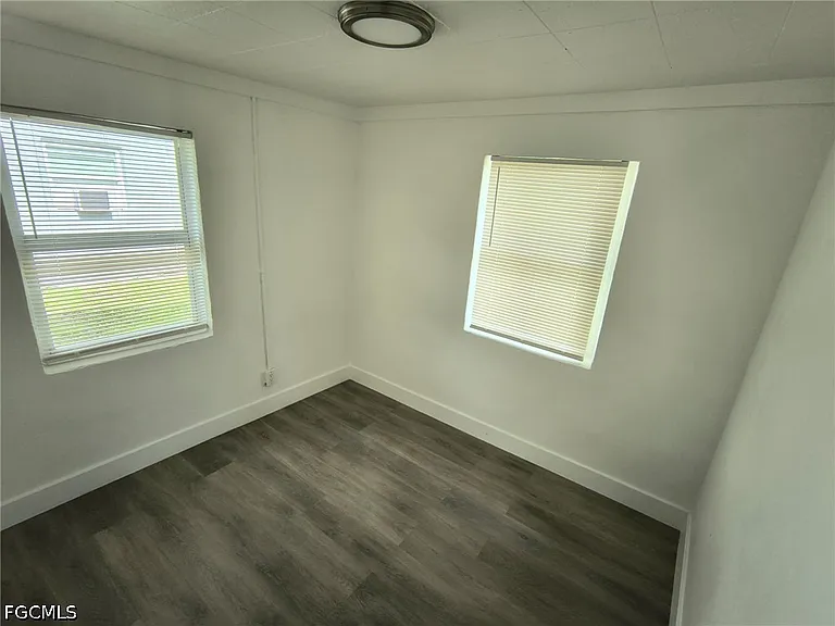 3343-3347 Dora St #3343B — Photo 4