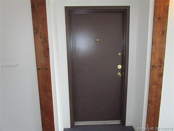 4th image of 200 Lakeview Dr APT 313