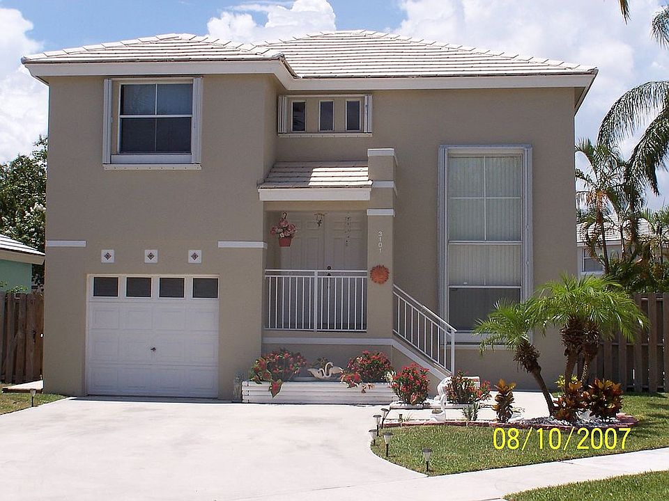 Front - Parking for 5