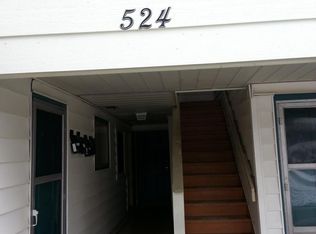 524 Elm Ridge Rd, Carpentersville, IL 60110