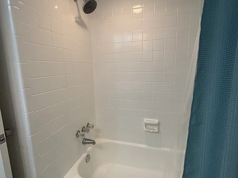 2175 Bramblewood Dr S — Photo 4