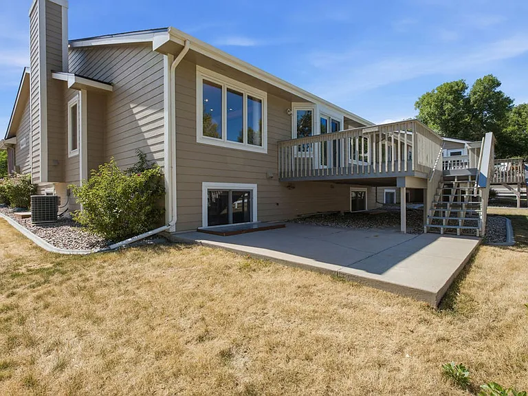 2580 Lochbuie Cir — Photo 30