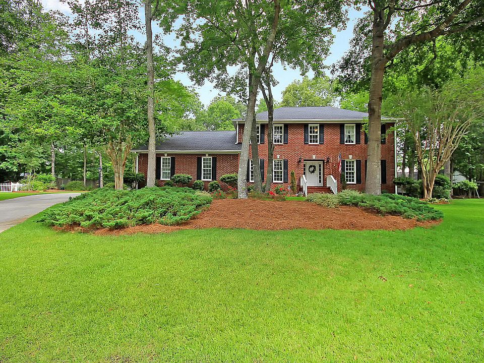 1st image of 108 Leighton Ct
