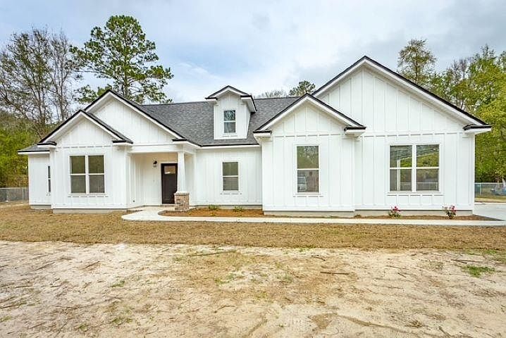 1st image of 90 Richardson Rd