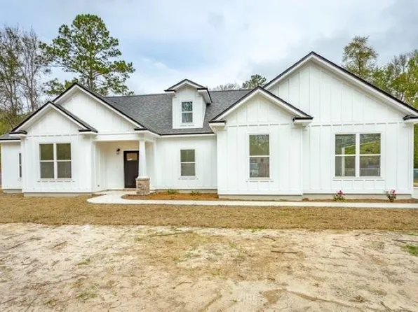 90 Richardson Rd, Crawfordville, FL 32327
