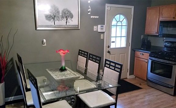 4th image of 434 Singapore Ln