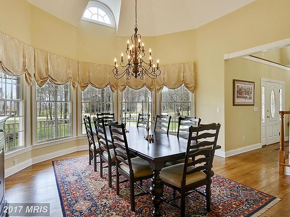 5th image of 46 Prospect Bay Dr W