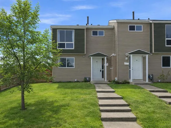 5425 N Pensacola Cres SE #43, Calgary, AB T2A 2G7