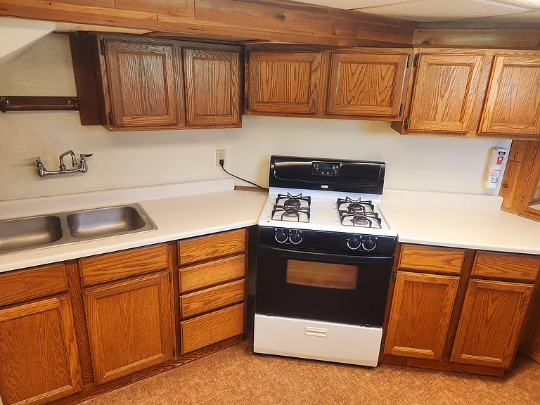 706 South St #5 — Photo 4