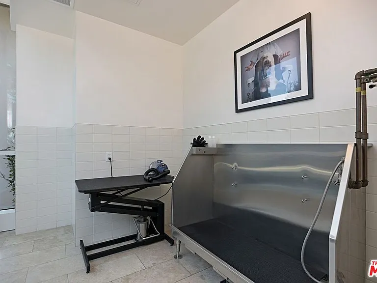 1705 Ocean Ave #107 — Photo 44