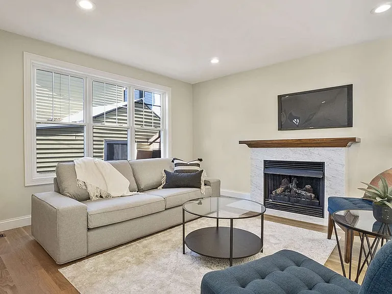 61R Prescott St #1 — Photo 5