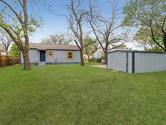 2nd image of 906 Tamara Ln