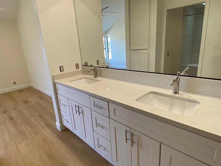 15880 Avenida Villaha #71 — Photo 25