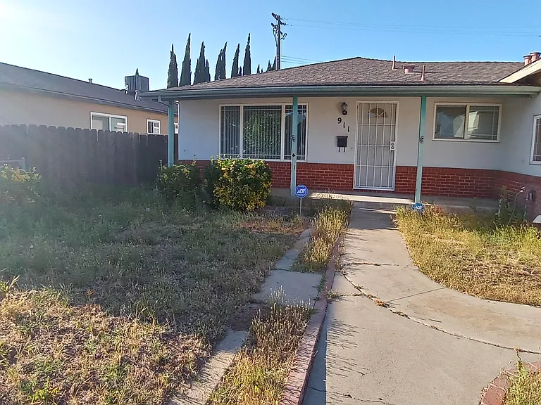 911 Palomino St — Photo 42