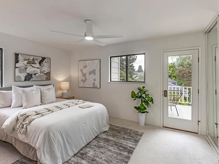 700 Chiquita Ave #6 — Photo 3